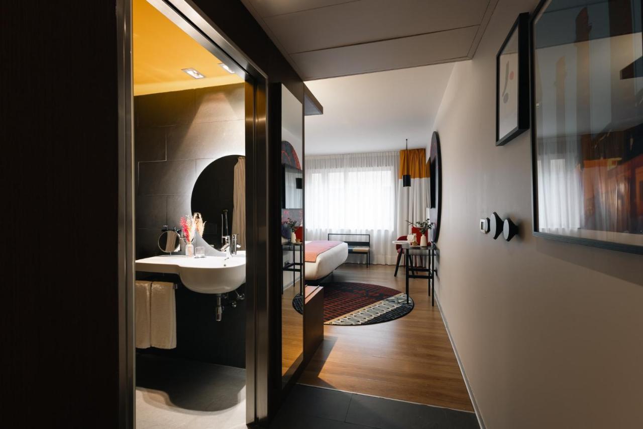 Hotel Indigo Barcelona Granvia Plaza Espana, An Ihg Hotel ภายนอก รูปภาพ