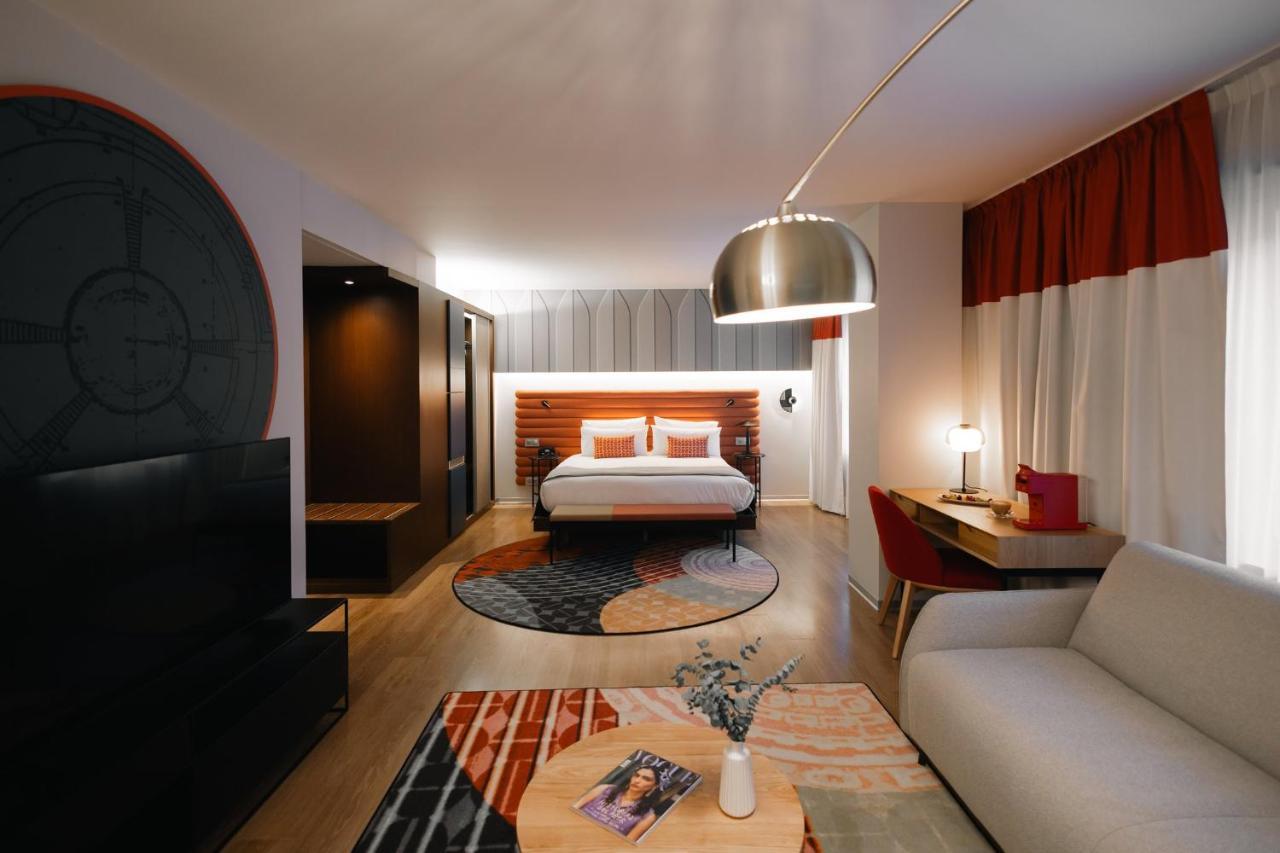 Hotel Indigo Barcelona Granvia Plaza Espana, An Ihg Hotel ภายนอก รูปภาพ